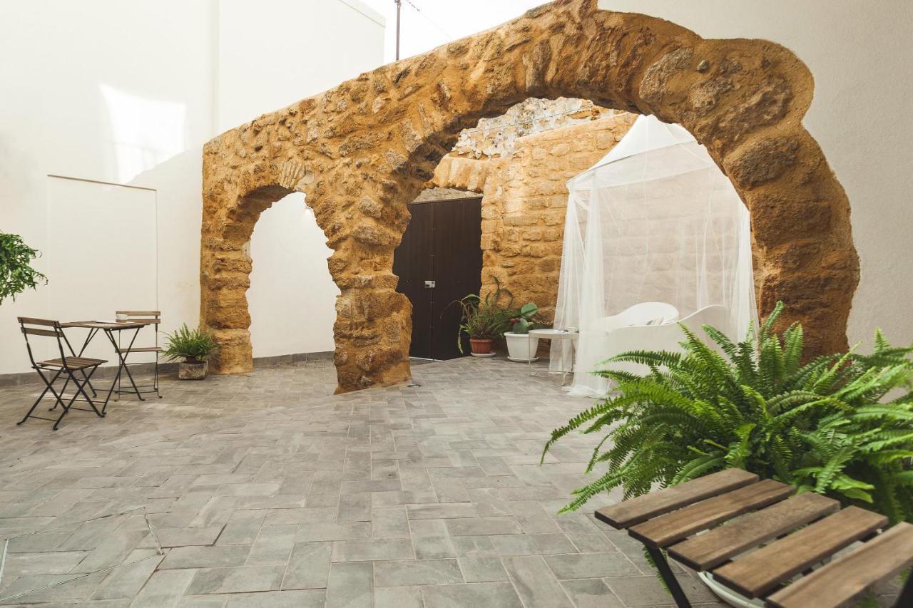 ホテル Cortile Baronello アグリジェント エクステリア 写真